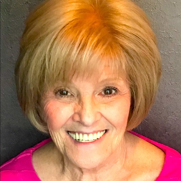 Meet your Posher, Kay - Picture 1 of 1